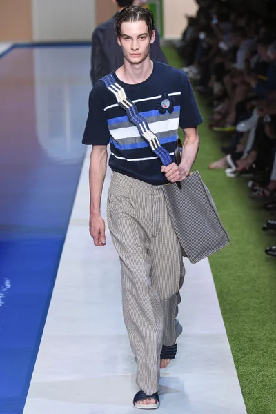Look 34